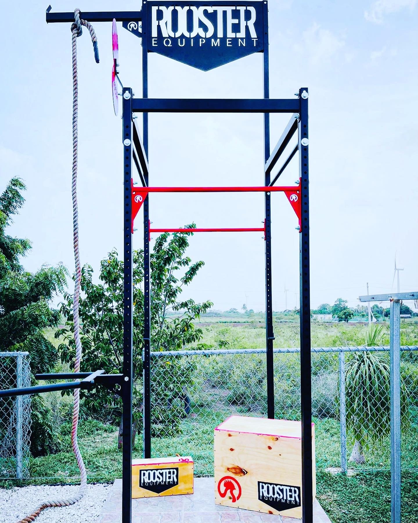 Rooster Tyrannus-Rack TR-R